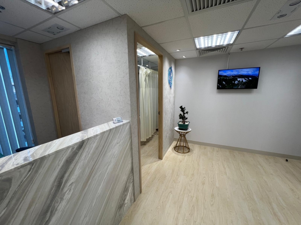 W & W Spine Center - Spine Doctor Clinic (2)