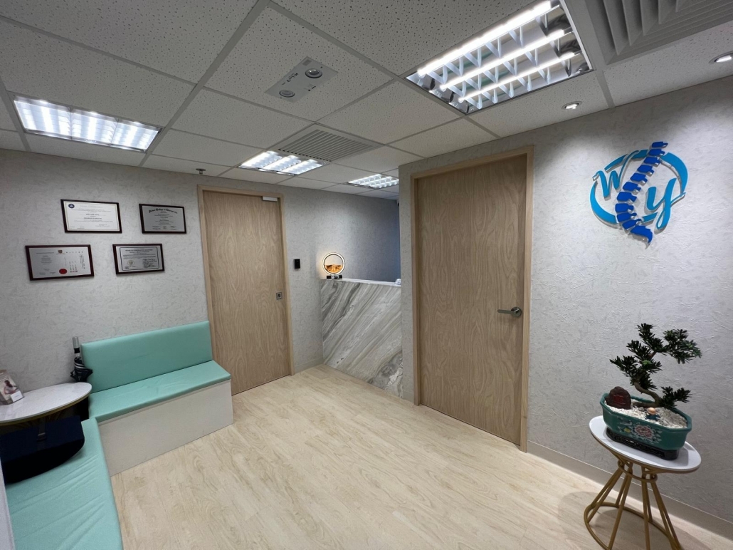 W & W Spine Center - Spine Doctor Clinic (5)